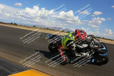 media/Oct-03-2022-Moto Forza (Mon) [[5f077a3730]]/Beginner Group/Session 5 (Turn 10 Inside)/